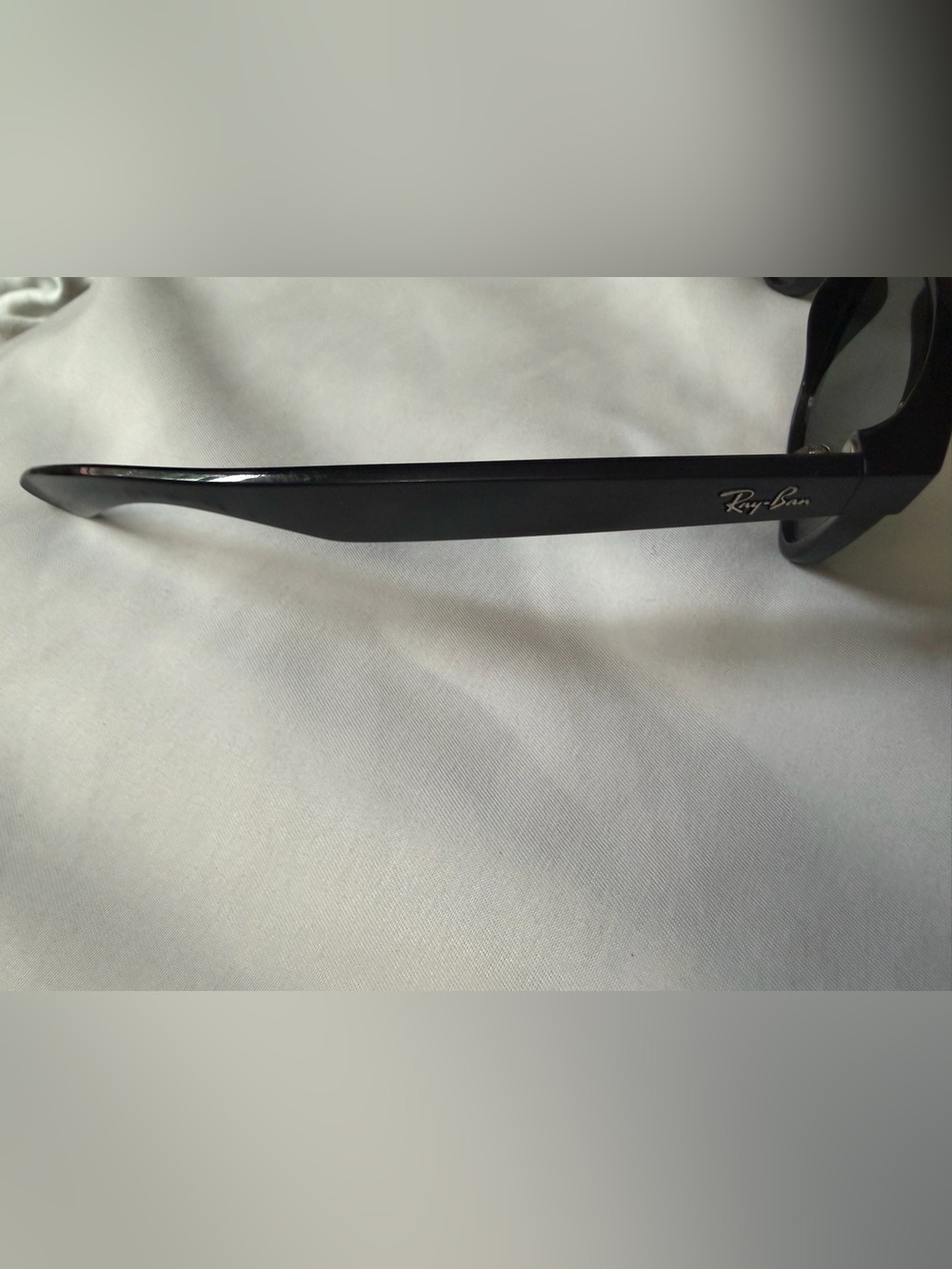 Ray Ban Classic Black Sunglasses with Dark Green Lenses - Picture 2 of 3